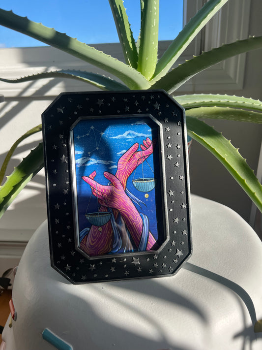 Mini Libra Frame